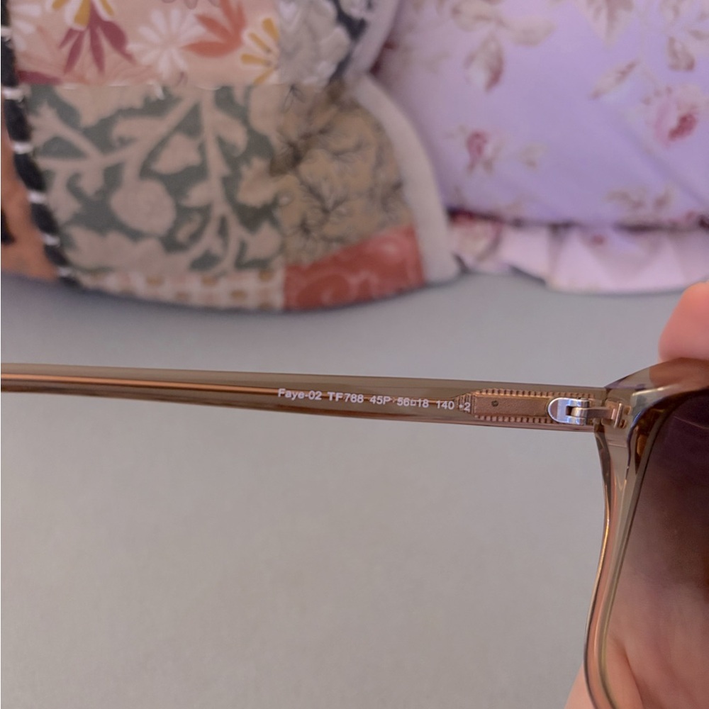 Tom Ford Sunglasses - Picture 10 of 10